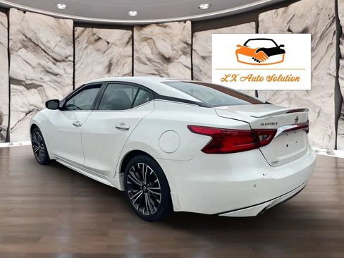 Used 2017 Nissan Maxima 3.5 SV w/ Dynamic Package FWD image 14