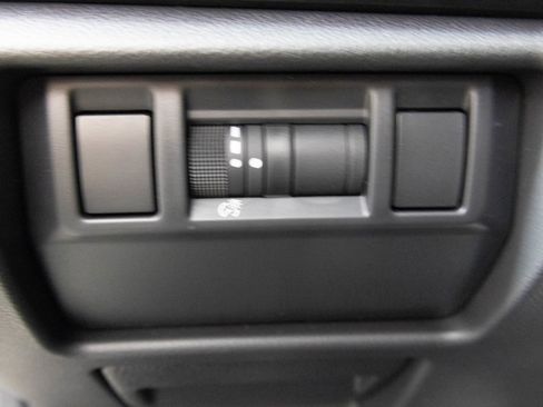 Used 2025 Subaru Crosstrek 2.5i Sport image 18