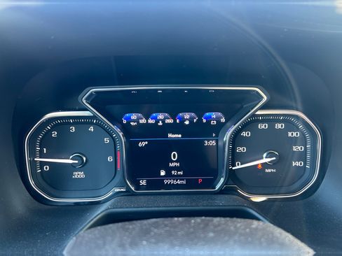 Used 2021 GMC Yukon SLT w/ SLT Luxury Package image 19