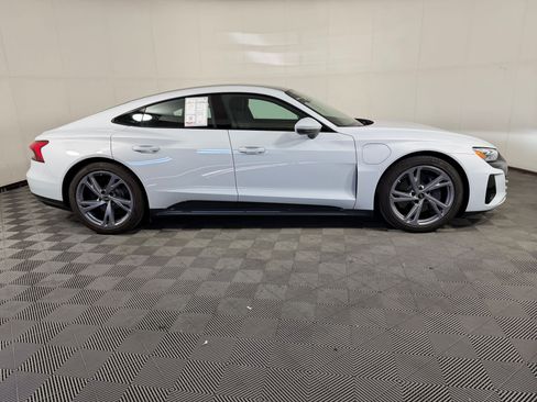 Used 2023 Audi e-tron GT Premium Plus AWD/4WD image 8