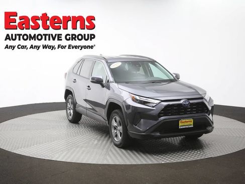 Used 2023 Toyota RAV4 LE AWD/4WD image 50