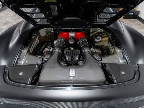 Used 2012 Ferrari 458 Spider RWD image 28