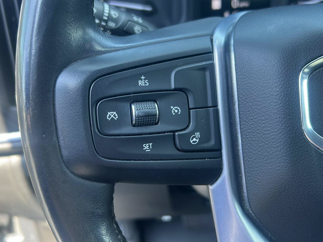 Used 2019 GMC Sierra 1500 SLT w/ SLT Premium Package AWD/4WD image 18