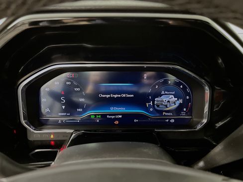 Used 2024 Chevrolet Silverado 2500 LT w/ Texas Edition image 21