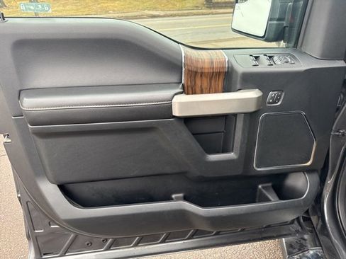 Certified 2019 Ford F150 Lariat w/ Trailer Tow Package image 18