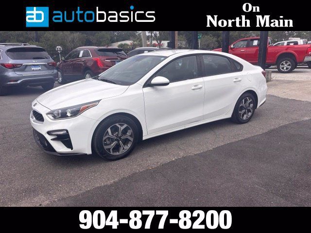 Used 2020 Kia Forte LXS FWD image 2