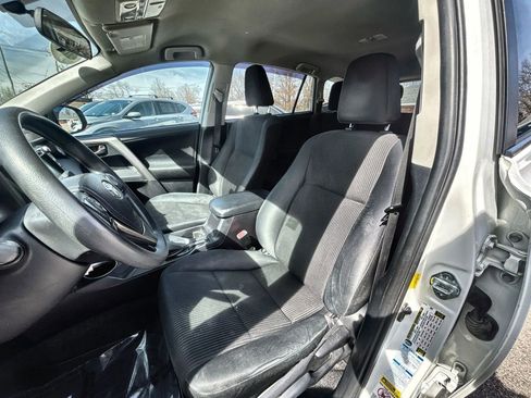 Used 2015 Toyota RAV4 LE AWD/4WD image 13