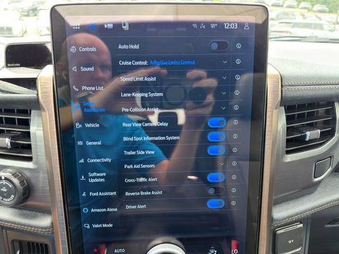 Used 2025 Ford F150 Lightning Lariat AWD/4WD image 40