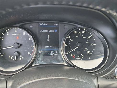 Used 2020 Nissan Rogue SV FWD image 11