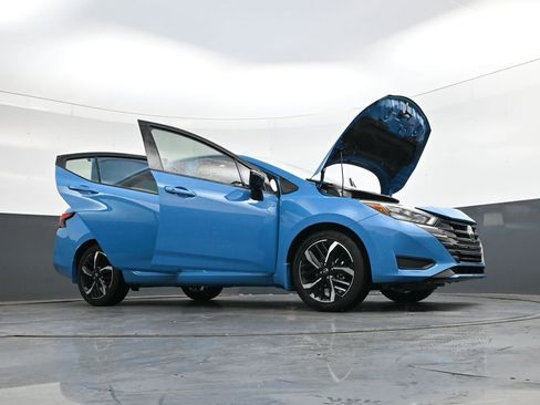 Certified 2025 Nissan Versa SR w/ Electronics Package image 50