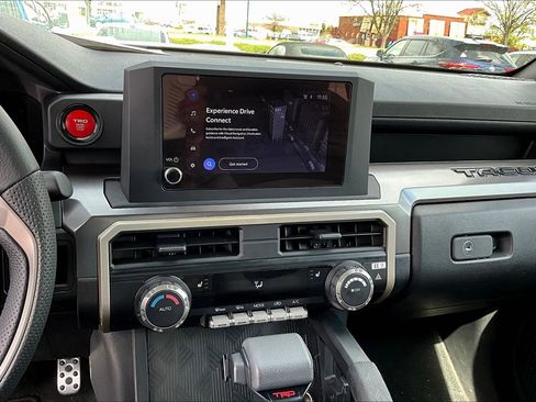 Used 2026 Toyota Tacoma TRD Sport AWD/4WD image 5