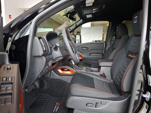 New 2026 Nissan Frontier PRO-4X w/ Pro-4x Convenience Package AWD/4WD image 10