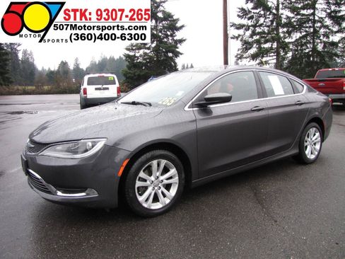 Used 2016 Chrysler 200 Limited FWD image 2