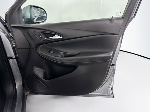 Used 2025 Buick Encore GX Preferred FWD image 30
