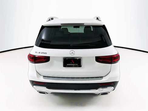 Used 2021 Mercedes-Benz GLB 250 image 7