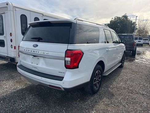 Certified 2023 Ford Expedition Max XLT image 5