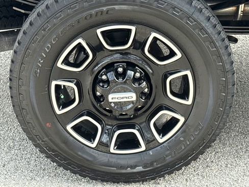 New 2026 Ford F250 Platinum AWD/4WD image 10