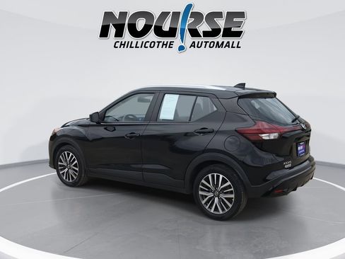 Used 2021 Nissan Kicks SV FWD image 6