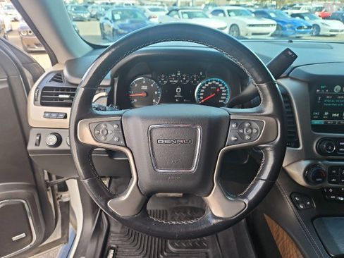 Used 2019 GMC Yukon Denali image 13