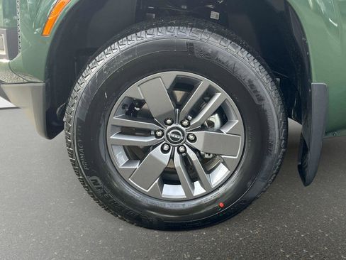 New 2026 Nissan Frontier SV image 9