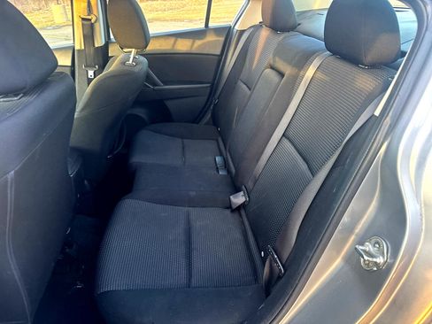 Used 2013 MAZDA MAZDA3 i Touring image 22
