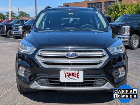 Used 2018 Ford Escape SE w/ SE Sync 3 Package AWD/4WD image 9