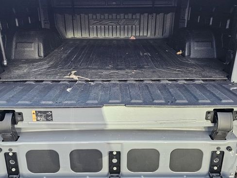 Used 2024 Chevrolet Silverado 1500 ZR2 w/ Technology Package image 7