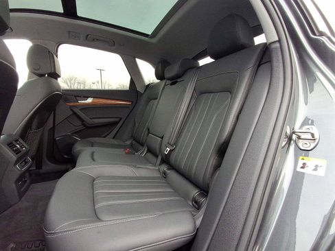 Certified 2023 Audi Q5 2.0T Premium w/ Convenience Package image 20
