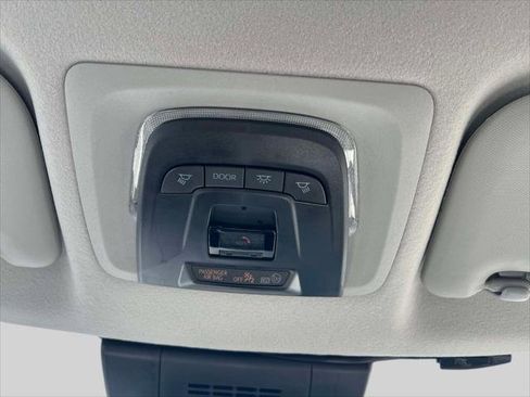 Certified 2023 Toyota Corolla Cross L image 32