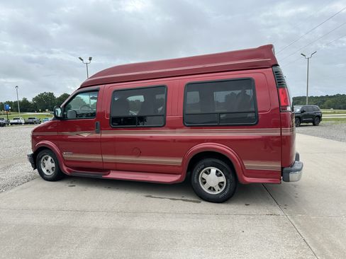 Used 1998 Chevrolet Express 1500 RWD image 4