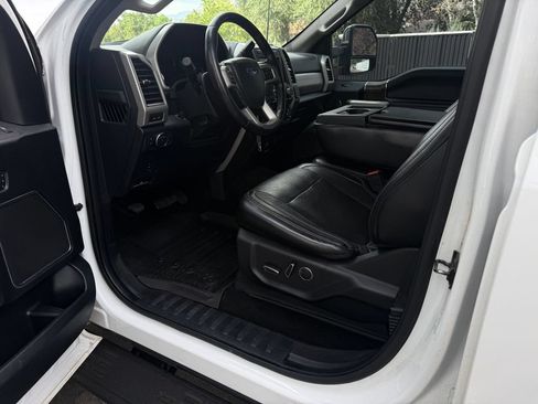 Used 2018 Ford F350 Lariat w/ Chrome Package AWD/4WD image 20
