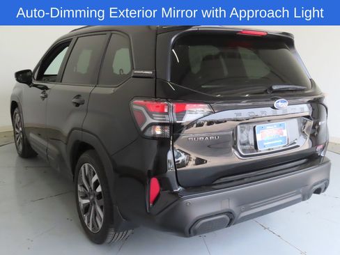 Used 2026 Subaru Forester Touring AWD/4WD image 6