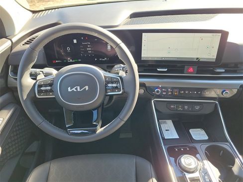 New 2026 Kia Carnival SX image 19