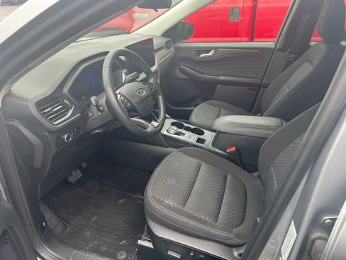 Used 2023 Ford Escape Active w/ Tech Pack #2 AWD/4WD image 8