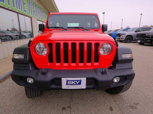 Used 2022 Jeep Wrangler Unlimited Sport image 14