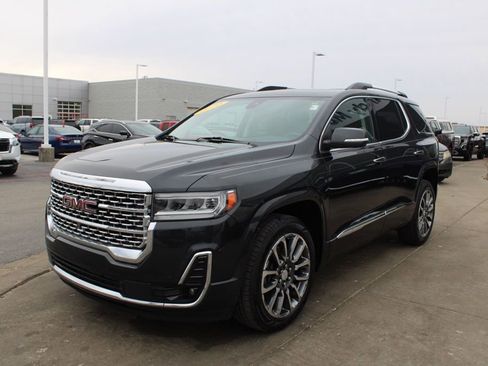 Used 2020 GMC Acadia Denali w/ Technology Package image 3
