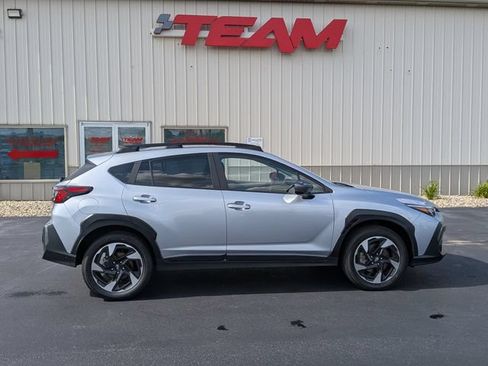 Used 2024 Subaru Crosstrek 2.5i Limited w/ Crosstrek Mirror Package AWD/4WD image 8