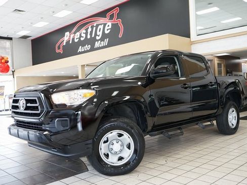 Used 2023 Toyota Tacoma SR image 18
