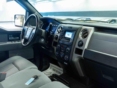 Used 2014 Ford F150 XLT w/ Equipment Group 302A Luxury AWD/4WD image 15