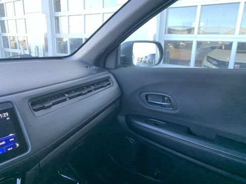 Certified 2021 Honda HR-V Sport image 11