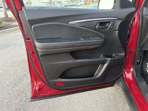 Used 2022 Honda Passport TrailSport image 17