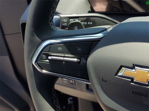 New 2025 Chevrolet Silverado EV LT image 20