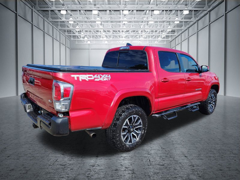 Used 2023 Toyota Tacoma TRD Sport AWD/4WD image 4