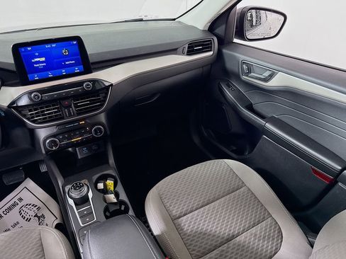 Certified 2022 Ford Escape SE w/ Convenience Package image 3