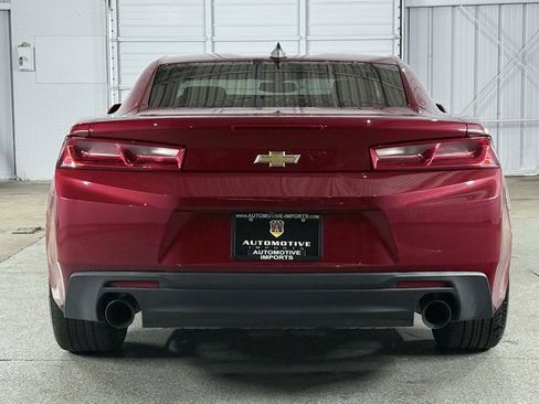 Used 2018 Chevrolet Camaro LT image 10