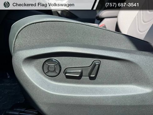 New 2026 Volkswagen Tiguan SE R-Line AWD/4WD image 27
