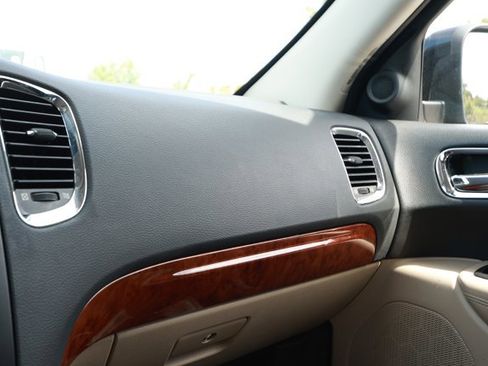 Used 2015 Dodge Durango Limited w/ Nav & Power Liftgate Group image 25