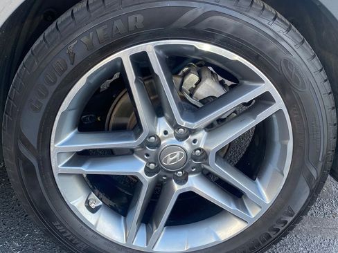 Used 2019 Hyundai Santa Fe XL image 10