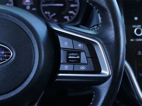 Used 2022 Subaru Outback Premium image 13