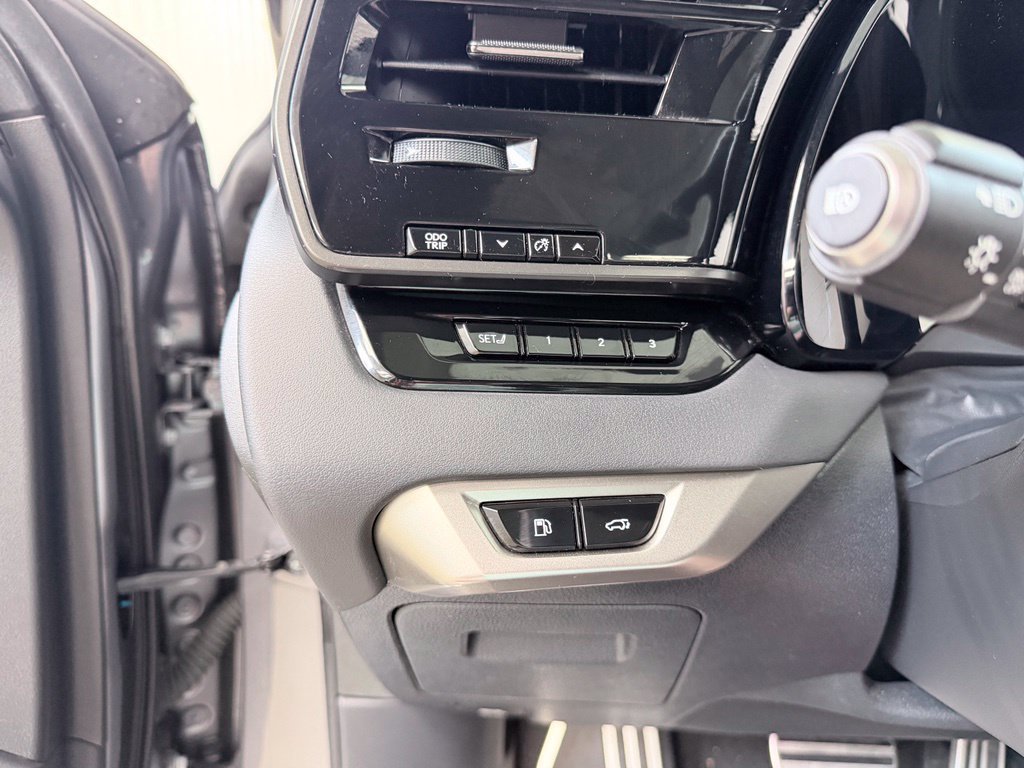 Used 2023 Lexus RX 500h F Sport w/ Accessory Package (2T) AWD/4WD image 45